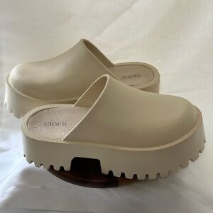 Cider Cream Mules Platform